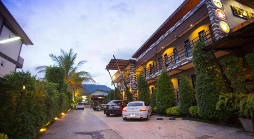 The Prince Hotel Khao Kho Extérieur photo